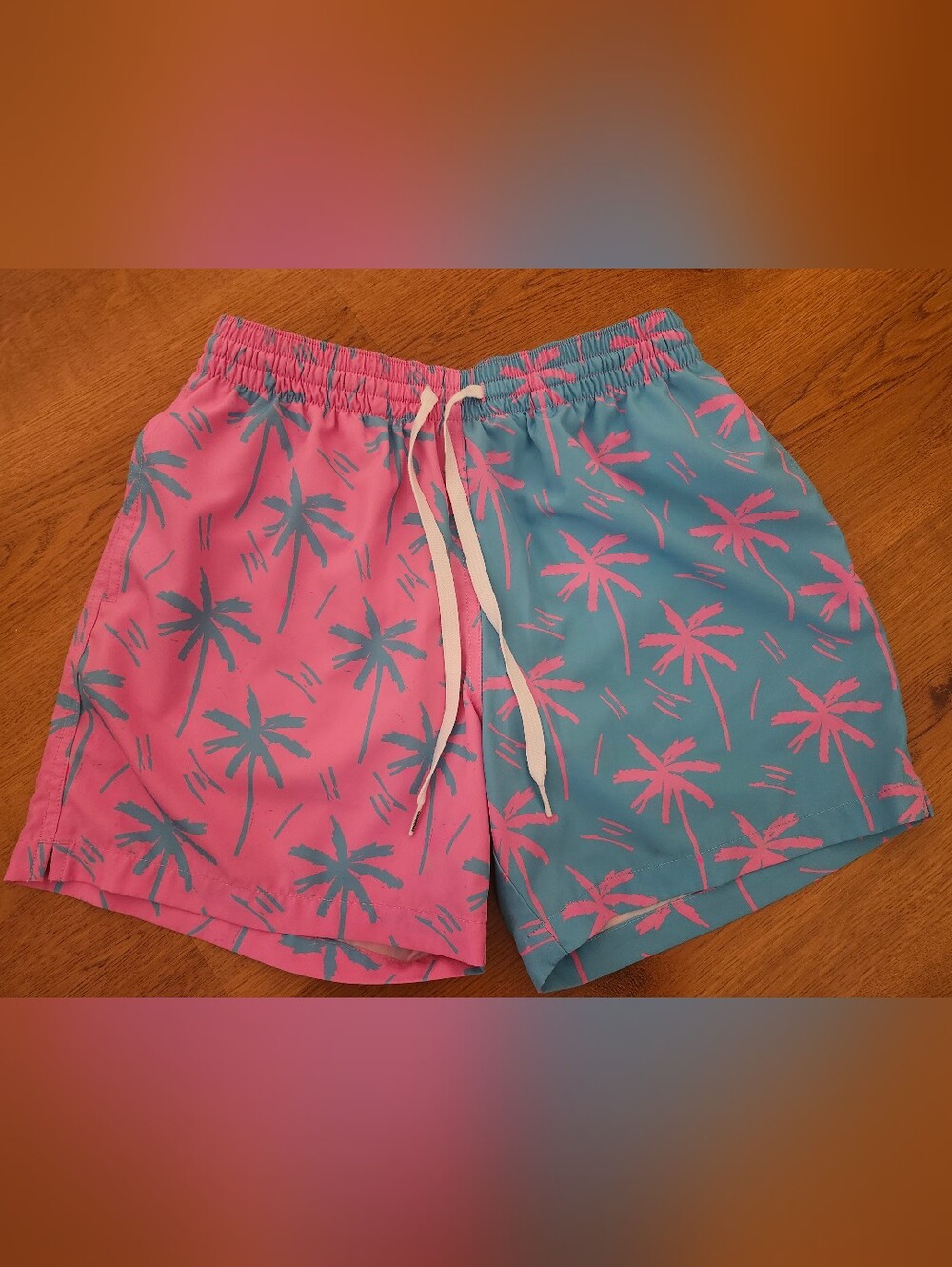 Men's Chubbies Pink & Teal Palm Swim Trunks Size Small